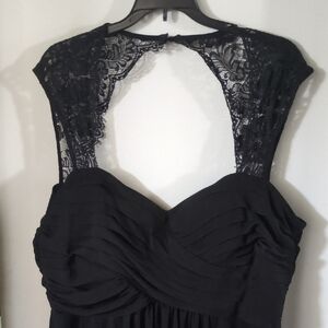 Elegant Black Lace Evening Dress